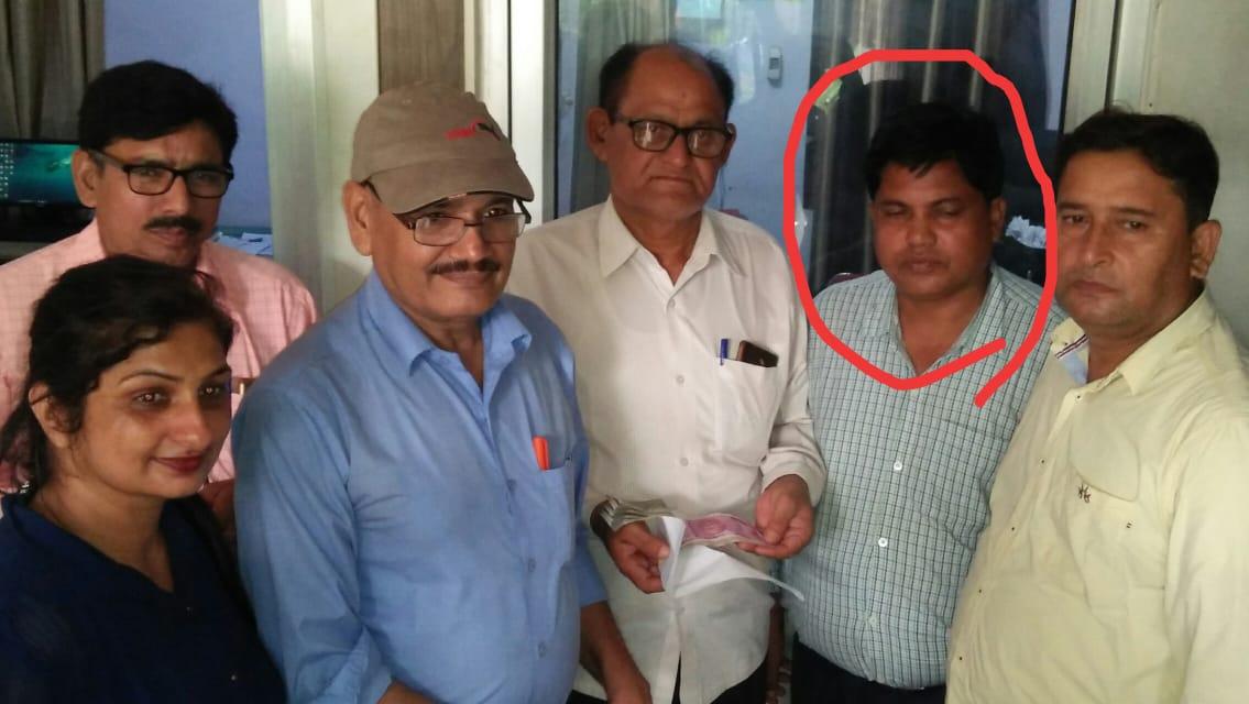 एन्टी करप्शन की टीम ने दबोचा भ्रष्टाचारी लेखपाल