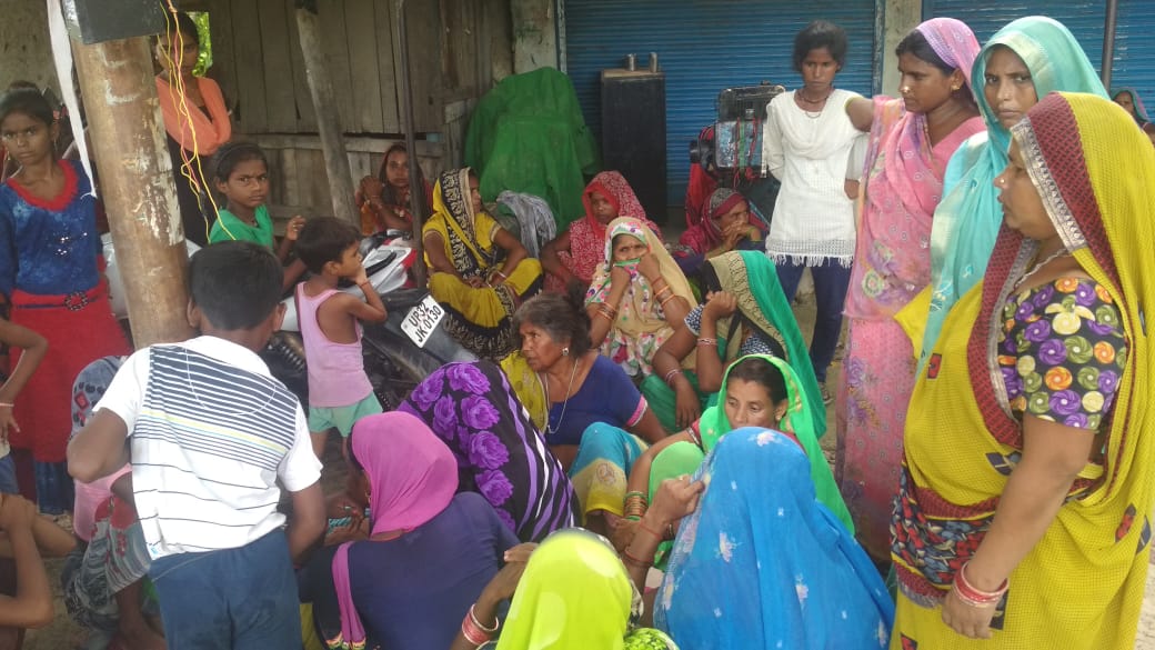 मलिहाबाद मे घर से निकले टेन्ट कारोबारी का शव नहर के किनारे मिला