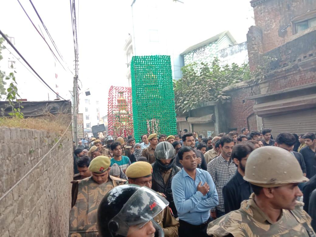 कड़ी सुरक्षा के बीच शान्तीपूर्ण माहौल मे सम्पन्न हुआ चुप ताज़िए का जुलूस