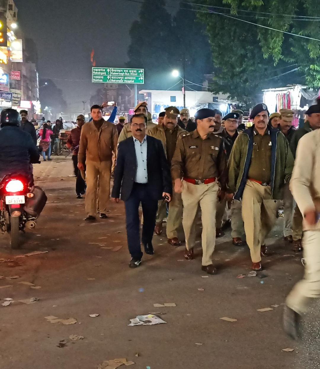 पुलिस मुस्तैद किसी भी दशा मे प्रदर्शन न होने देने के लिए पुलिस की तैयारियां पूरी