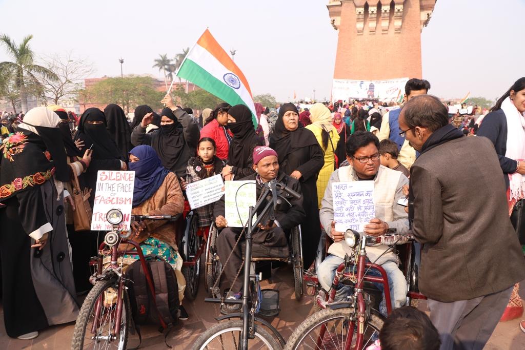नागरिकता कानून के खिलाफ पाॅचवे दिन जारी है महिलाओ का विरोध प्रदर्शन