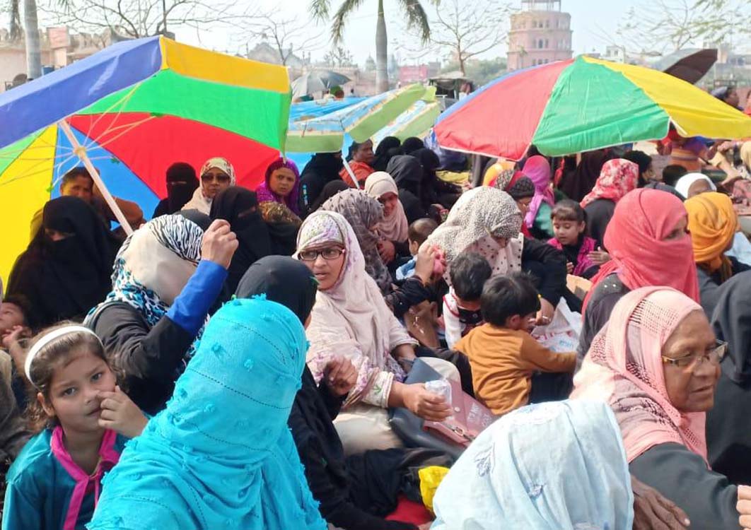महिलाओ के नागरिकता कानून के विरोध ने किया दूसरे महिने मे प्रवेश