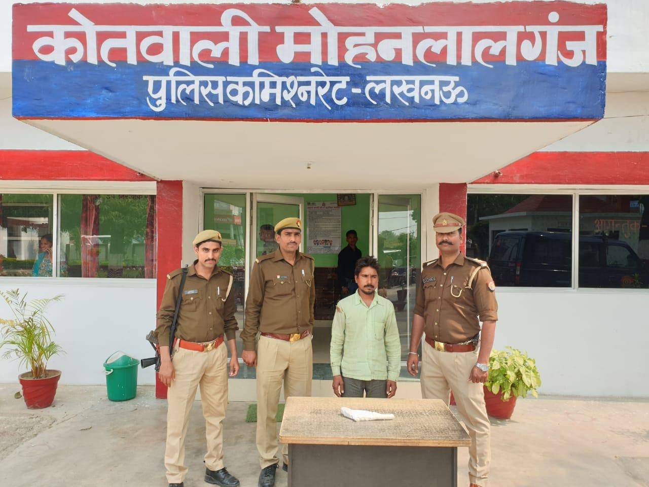 14 दिन बीतने के बाद नही नही हुआ हत्या और लूट की घटना का खुलासा